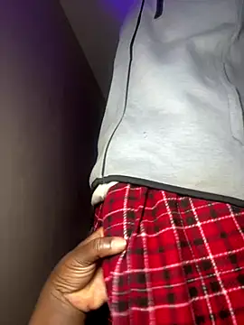 Snapshot of skiihot chatting on September 2025 07:52:01 PM skiihot online show from September 2025 07:52:01 PM