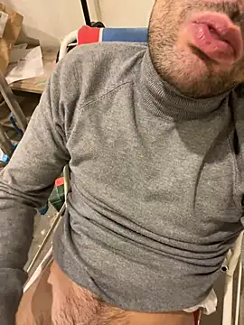 Snapshot of athenphysics chatting on January 2025 09:07:02 PM athenphysics online show from January 2025 09:07:02 PM