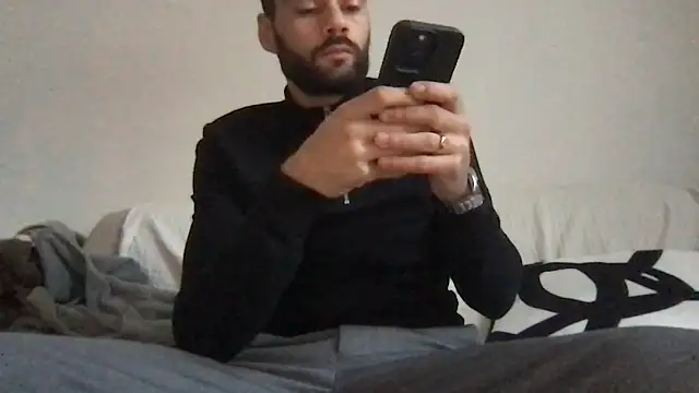 Snapshot of athenphysics chatting on December 2025 09:47:02 AM athenphysics online show from December 2025 09:47:02 AM