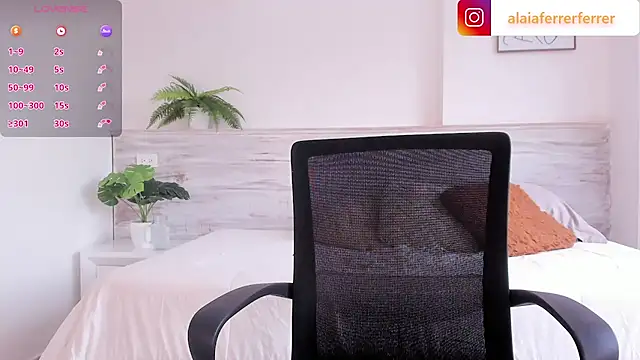 Snapshot of Alaia_Ferrer_ chatting on February 2025 08:34:02 PM Alaia Ferrer online show from February 2025 08:34:02 PM