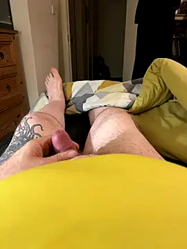 Snapshot of chatting on November 2025 09:03:01 PM online show from November 2025 09:03:01 PM