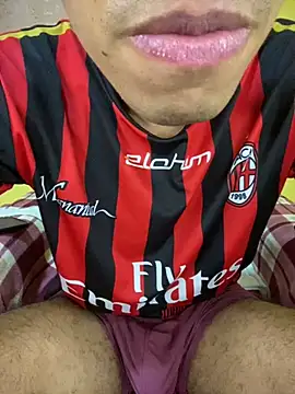 Snapshot of MoiseXxx_777 chatting on December 2024 09:30:01 AM MoiseXxx 777 online show from December 2024 09:30:01 AM