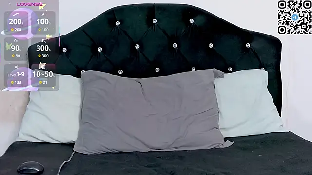 nonawhitemm online show from October 2025 10:56:02 PM