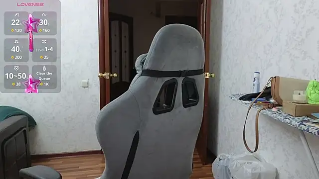 Snapshot of Nelly_Fischer chatting on December 2024 04:12:01 AM Nelly Fischer online show from December 2024 04:12:01 AM