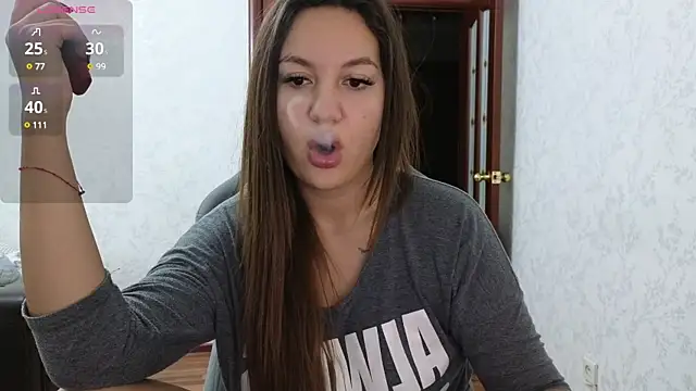 Snapshot of Nelly_Fischer chatting on December 2024 07:32:02 PM Nelly Fischer online show from December 2024 07:32:02 PM