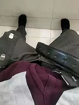 samlord261 online show from December 2024 09:30:02 AM