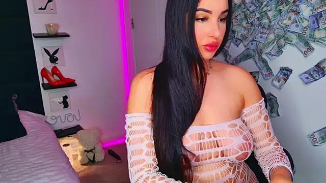 MissAmeliaa online show from May 2026 12:00:01 PM