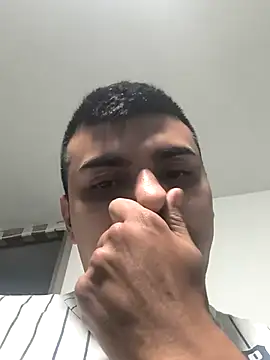 Snapshot of 2ScarletandRyan8 chatting on November 2025 12:22:01 AM 2ScarletandRyan8 online show from November 2025 12:22:01 AM