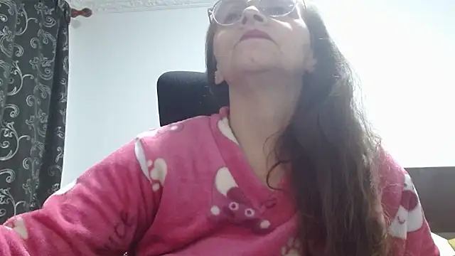 Snapshot of asleycavta chatting on September 2025 04:58:02 AM asleycavta online show from September 2025 04:58:02 AM