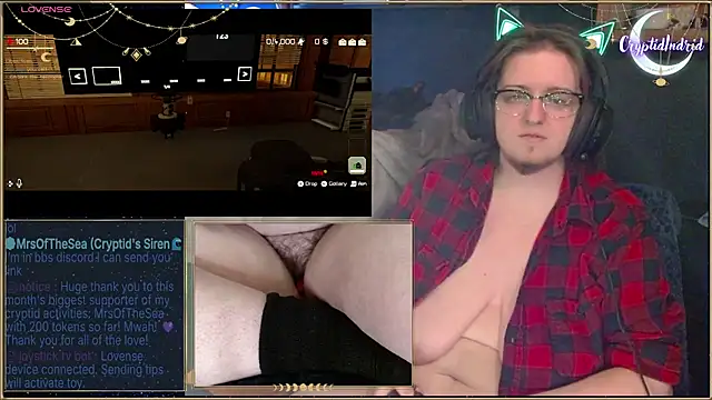 Snapshot of CryptidIndrid chatting on February 2025 02:04:01 AM CryptidIndrid online show from February 2025 02:04:01 AM