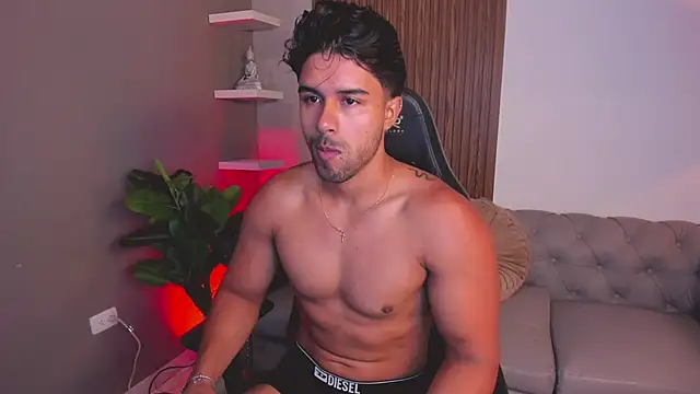 liam collins21 online show from April 2026 11:49:01 AM