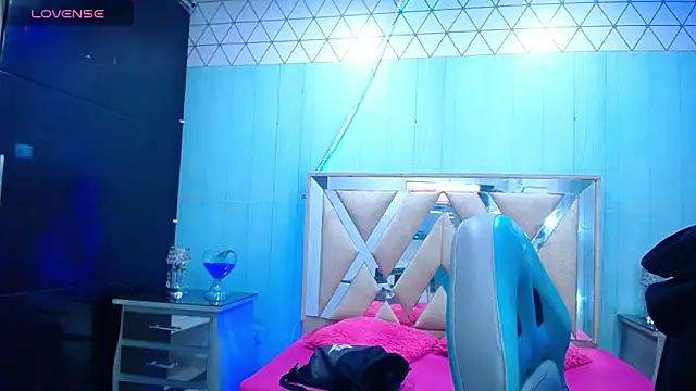 alex 477 online show from November 2025 11:32:02 AM