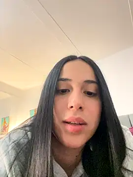 Snapshot of Gigi-bom chatting on September 2025 05:09:02 AM Gigi-bom online show from September 2025 05:09:02 AM