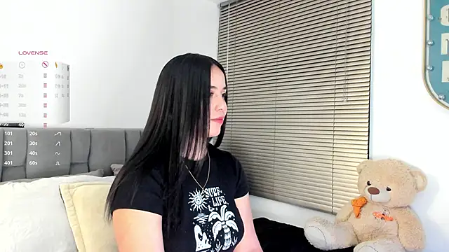 Snapshot of Gigi-bom chatting on October 2025 12:22:02 AM Gigi-bom online show from October 2025 12:22:02 AM