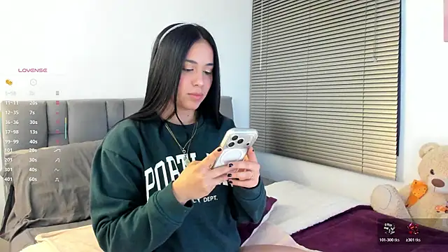 Snapshot of Gigi-bom chatting on February 2026 11:14:02 PM Gigi-bom online show from February 2026 11:14:02 PM