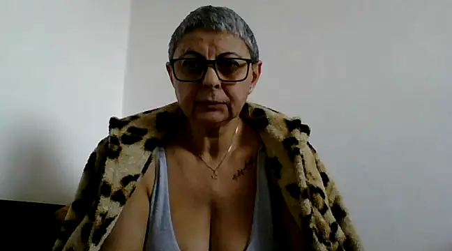 Snapshot of roseblak42 chatting on February 2025 10:38:02 AM roseblak42 online show from February 2025 10:38:02 AM