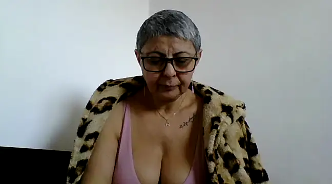 Snapshot of roseblak42 chatting on February 2025 09:56:01 AM roseblak42 online show from February 2025 09:56:01 AM