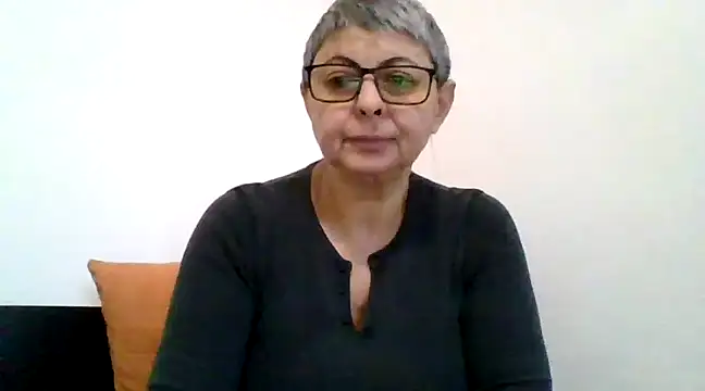 Snapshot of roseblak42 chatting on February 2025 03:15:02 PM roseblak42 online show from February 2025 03:15:02 PM