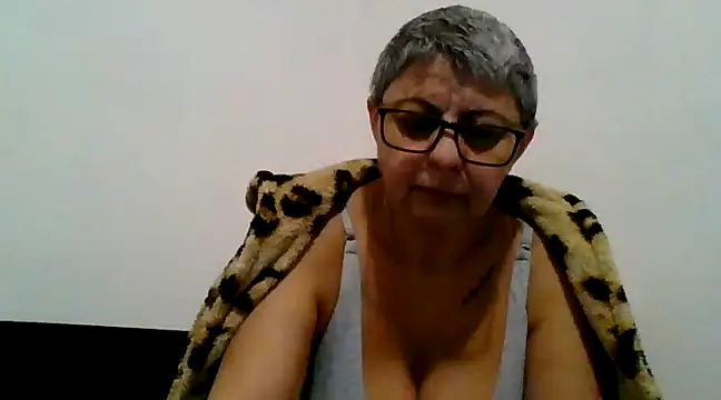 Snapshot of roseblak42 chatting on March 2025 07:37:01 PM roseblak42 online show from March 2025 07:37:01 PM