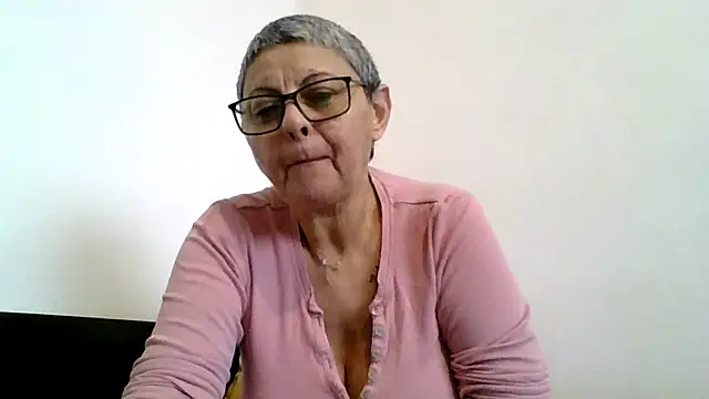 roseblak42 online show from December 2025 12:12:02 PM