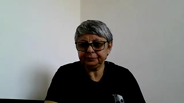 roseblak42 online show from April 2026 01:52:02 PM