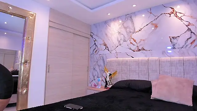 kiana cream online show from November 2025 11:31:02 AM