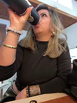  Abril-Office1 online show from January 2025 06:31:01 PM