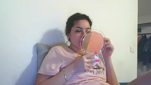 LovelyJulliette online show from November 2025 02:20:01 PM