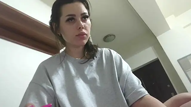 LovelyJulliette online show from March 2026 06:49:01 PM