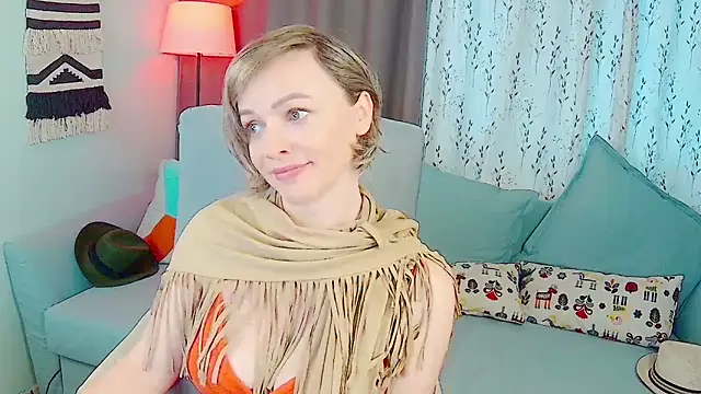 NandiSmile online show from December 2025 08:56:02 AM