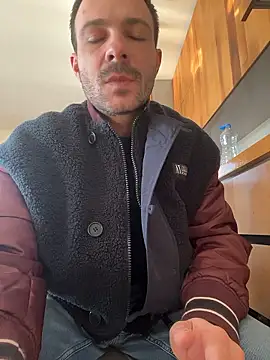 Adventurehotman online show from January 2026 12:44:02 PM