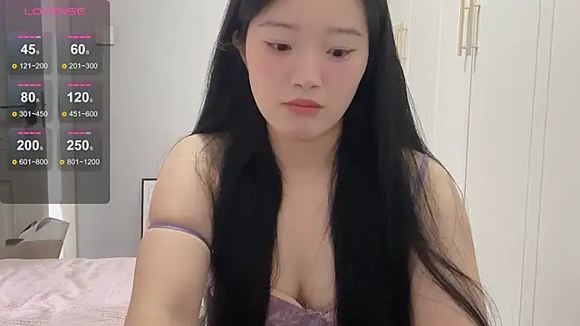 Snapshot of rose-u chatting on November 2025 01:50:02 AM rose-u online show from November 2025 01:50:02 AM