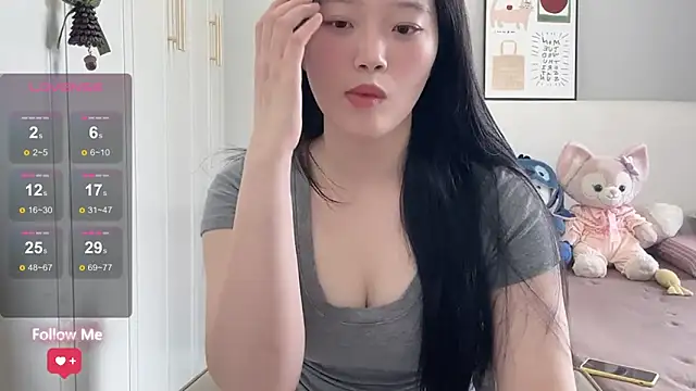 Snapshot of rose-u chatting on May 2026 01:22:02 AM rose-u online show from May 2026 01:22:02 AM