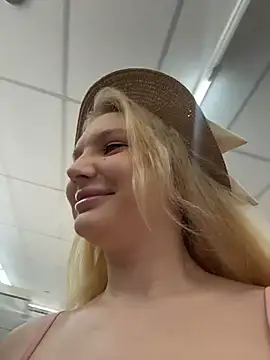 AmmyHot online show from April 2026 03:18:01 AM