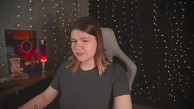 cuteamberlyyy online show from October 2025 03:18:01 AM