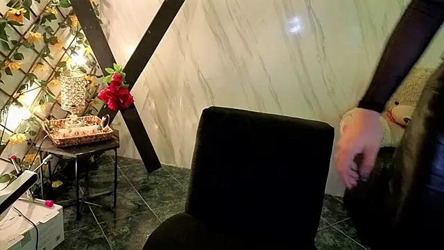 jeimy garcia online show from April 2026 12:04:01 PM