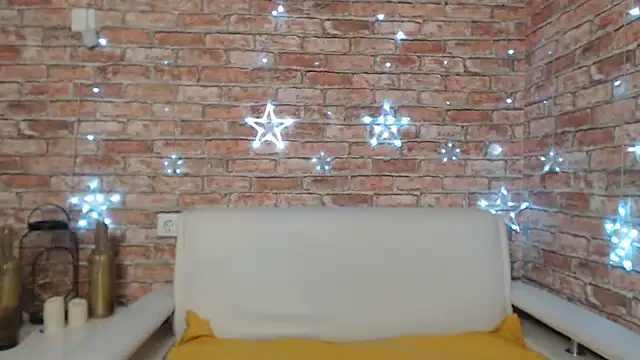 Amelia Kiss  online show from February 2025 03:53:01 AM