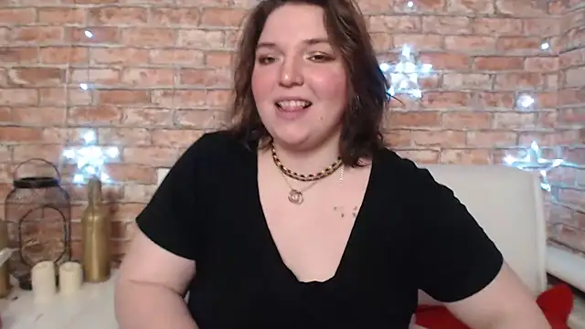 Amelia Kiss  online show from March 2025 03:44:01 AM