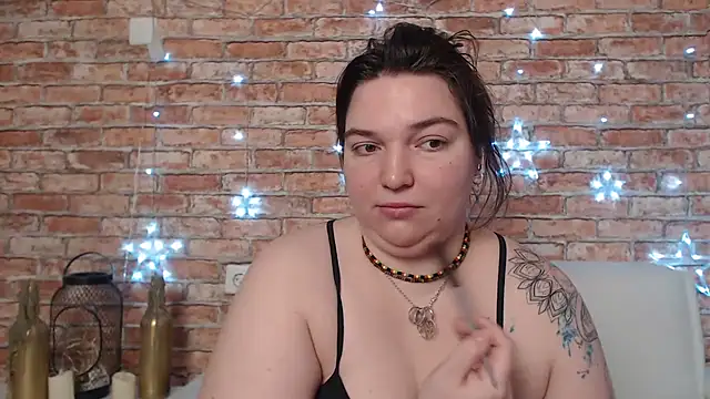 Amelia Kiss  online show from March 2025 12:48:02 AM