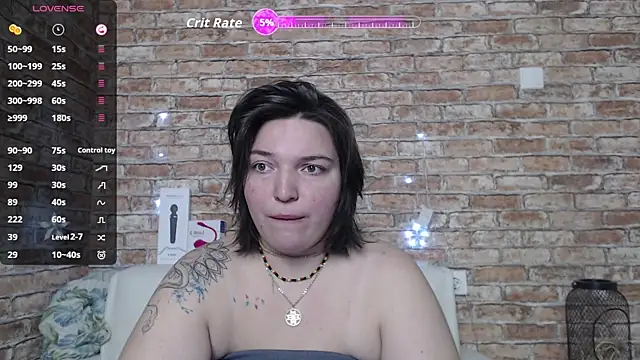 Amelia Kiss  online show from October 2025 12:29:05 AM