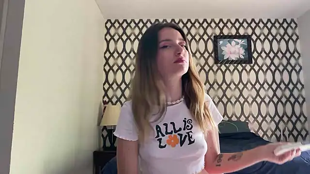 SirenaBelle online show from January 2025 09:01:01 AM