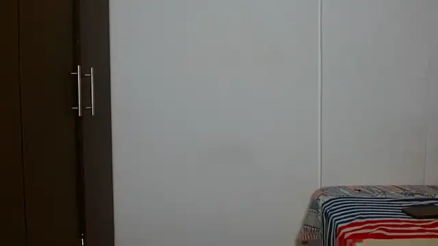 luisaqueenxxx online show from April 2026 08:32:02 PM