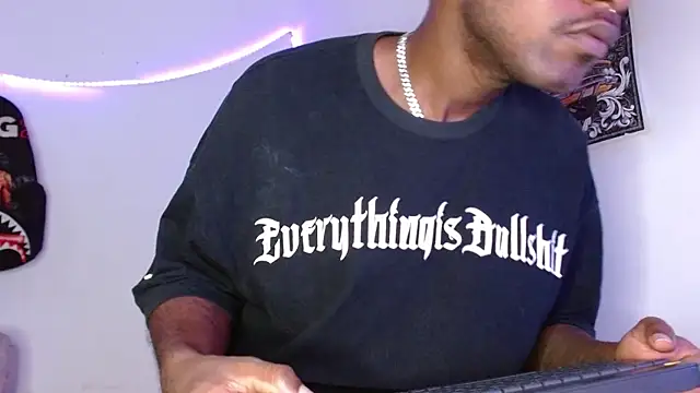 king  Black online show from January 2026 02:09:02 PM