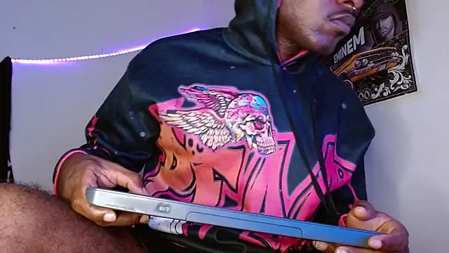 king  Black online show from February 2026 04:50:02 AM