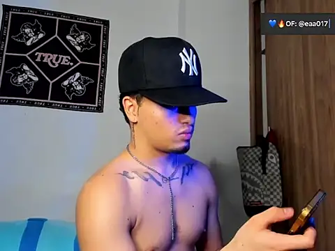 Snapshot of eeaa01 chatting on November 2025 03:02:01 PM eeaa01 online show from November 2025 03:02:01 PM