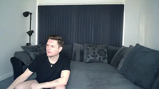 Snapshot of twotwinkhusbandss chatting on March 2025 03:42:02 PM twotwinkhusbandss online show from March 2025 03:42:02 PM