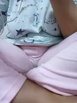 Bombamom online show from April 2026 06:25:01 AM