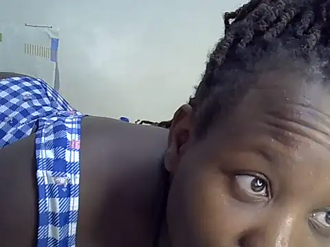 Sonnia  online show from March 2026 01:05:01 PM