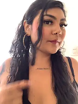 Juli Walker online show from May 2026 02:56:01 PM
