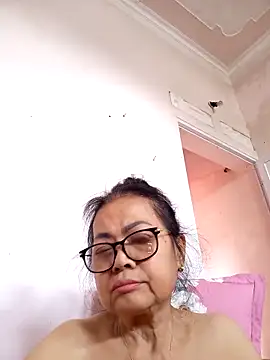 Hotestlove online show from February 2026 06:26:01 AM